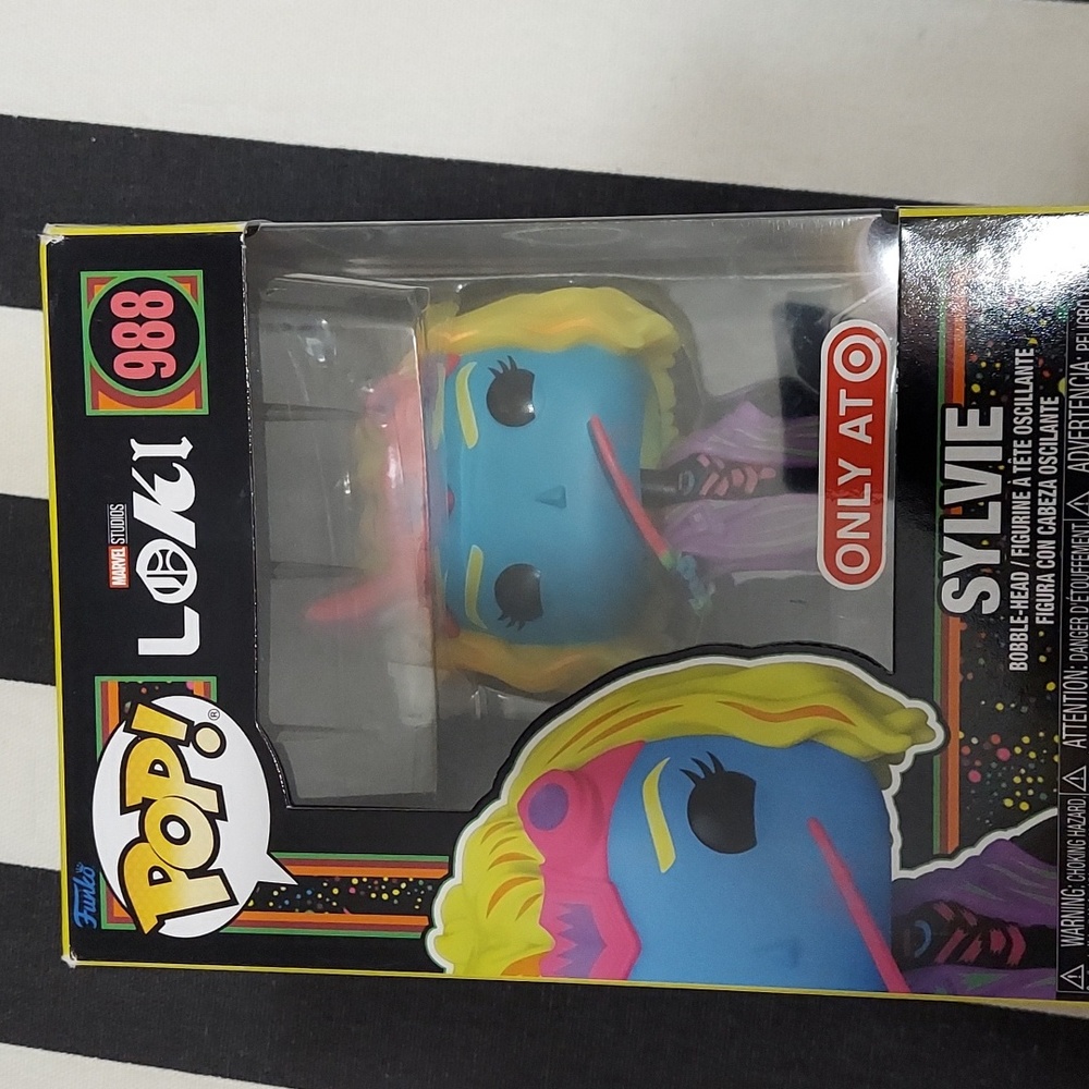 Funko Pop Marvel Loki Sylvie Blacklight